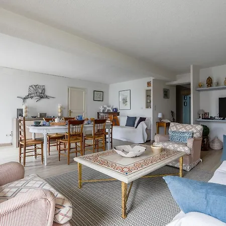 Appartement Au Coeur Du Port, Vue Unique, Pour 6