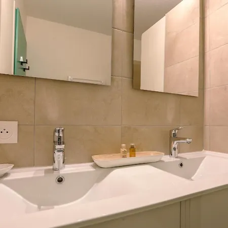 Apartamento Au Coeur Du Port, Vue Unique, Pour 6
