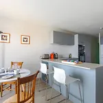 Au Coeur Du Port, Vue Unique, Pour 6